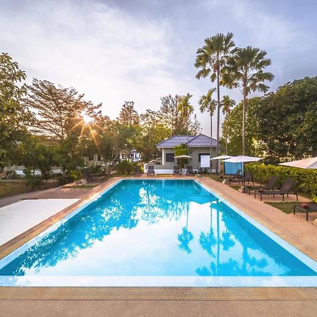 Isara Nai Yang Resort Екстериор снимка