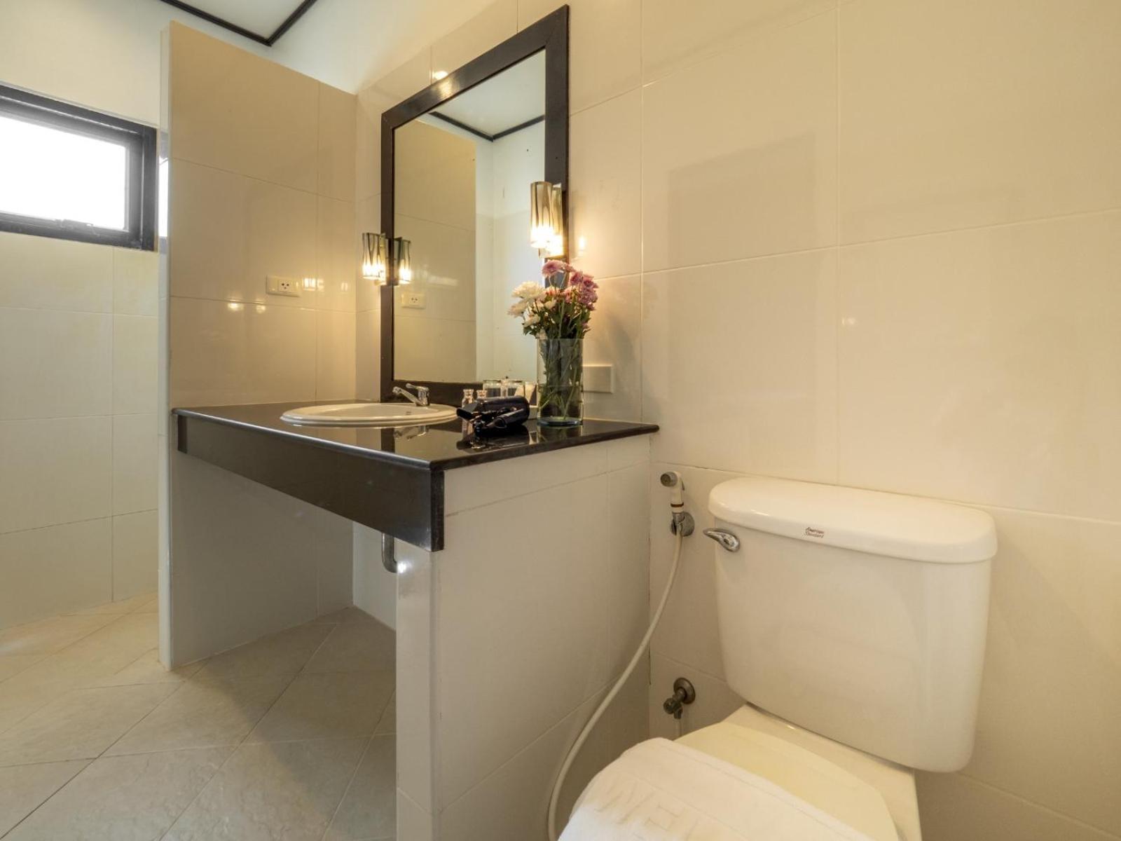 Isara Nai Yang Resort Екстериор снимка
